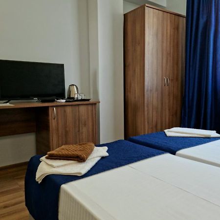 Nobi Guest House Gagra Buitenkant foto