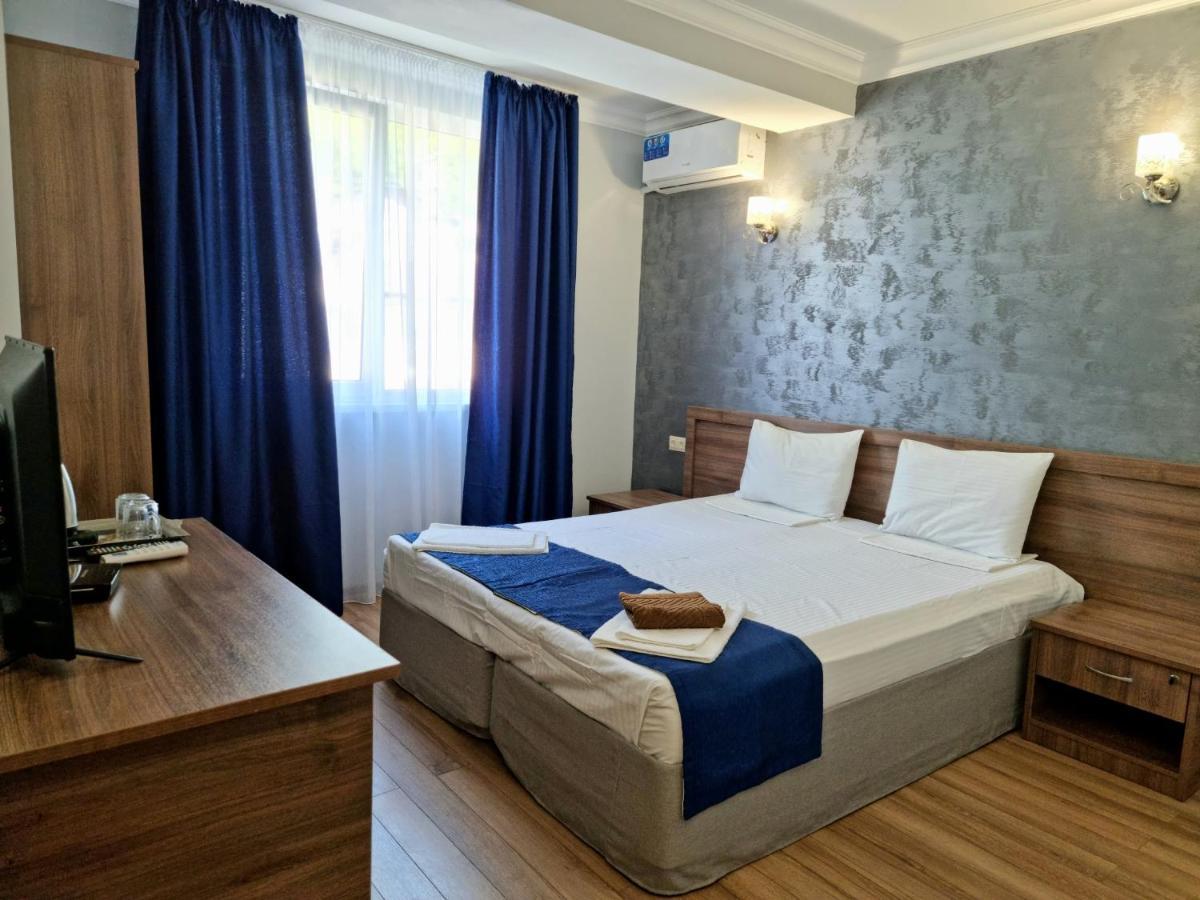Nobi Guest House Gagra Buitenkant foto