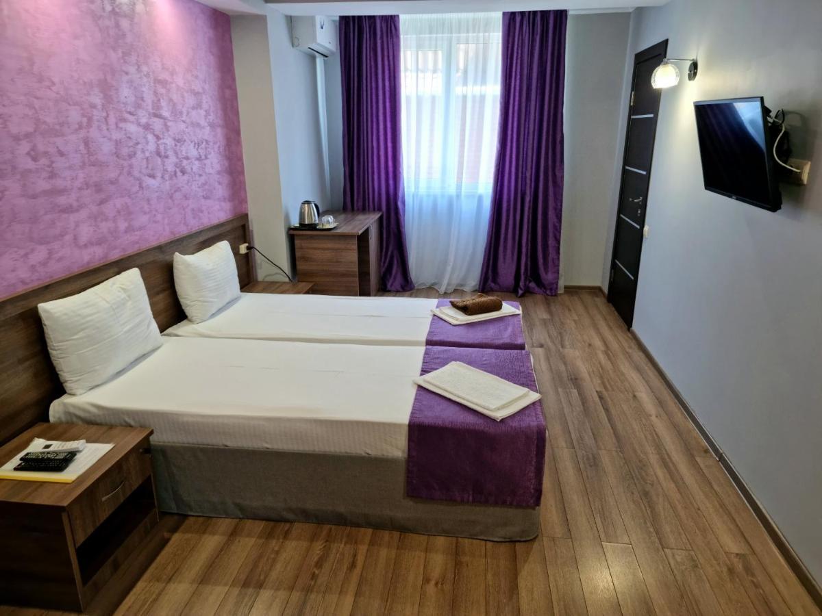 Nobi Guest House Gagra Buitenkant foto
