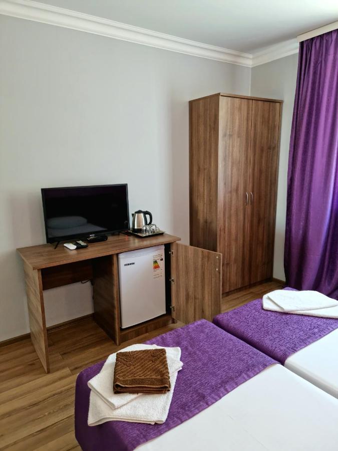 Nobi Guest House Gagra Buitenkant foto