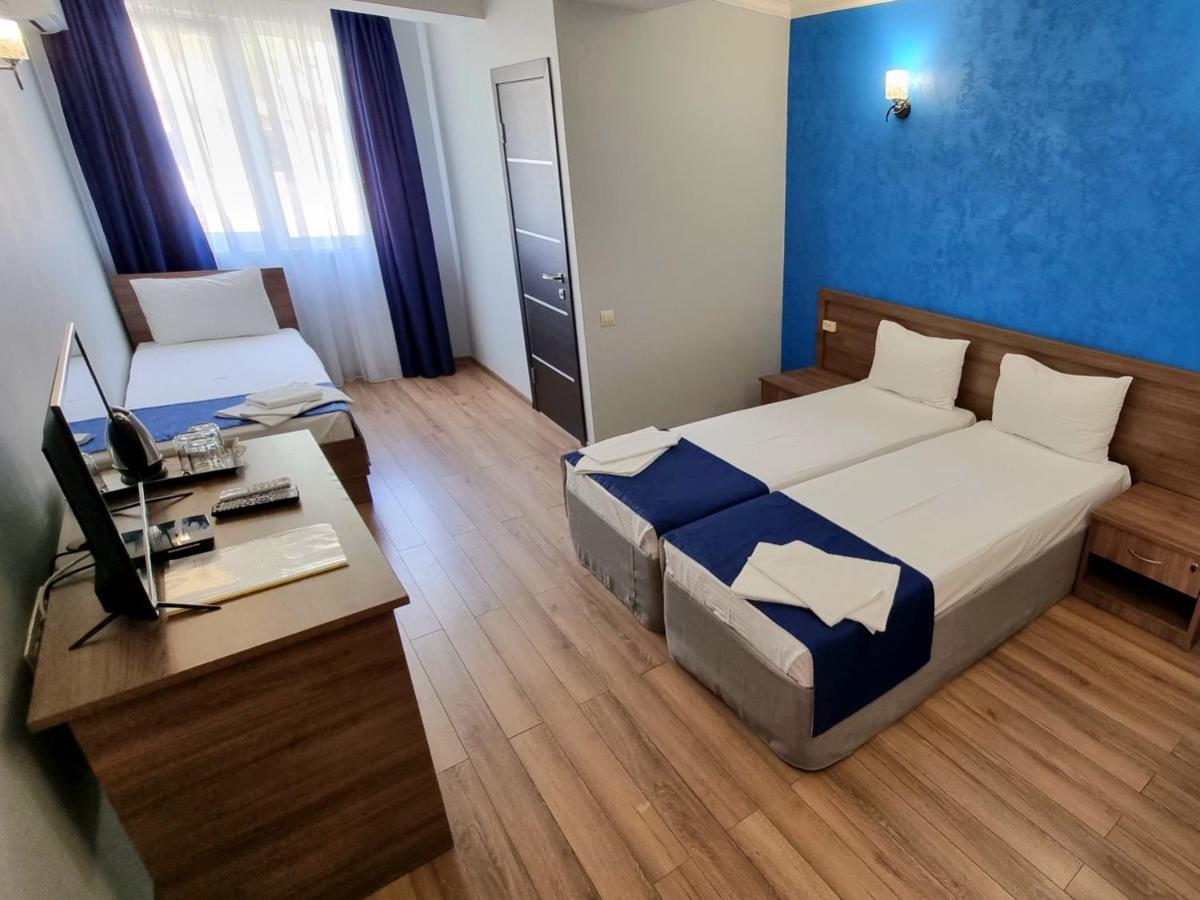 Nobi Guest House Gagra Buitenkant foto