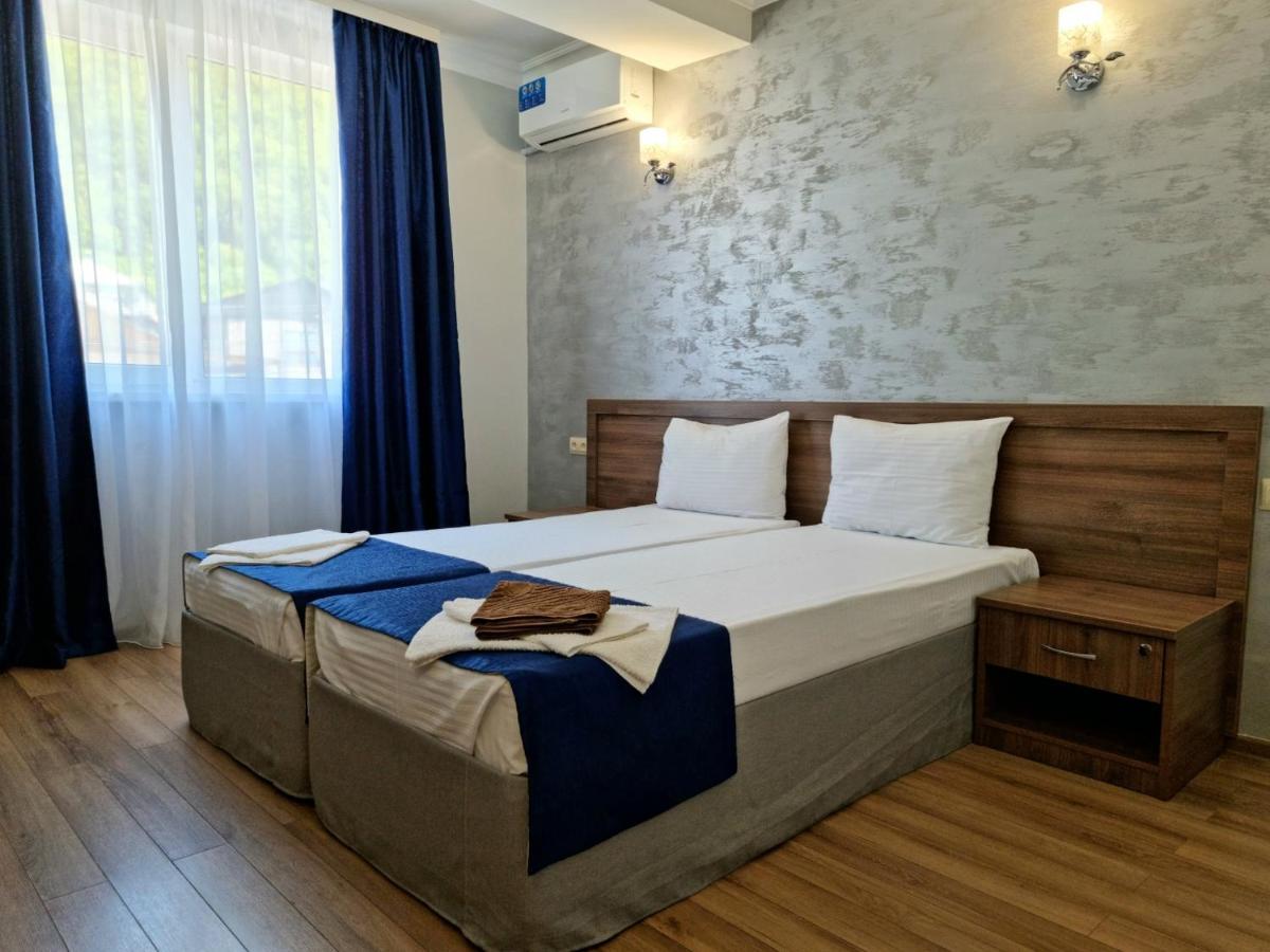 Nobi Guest House Gagra Buitenkant foto
